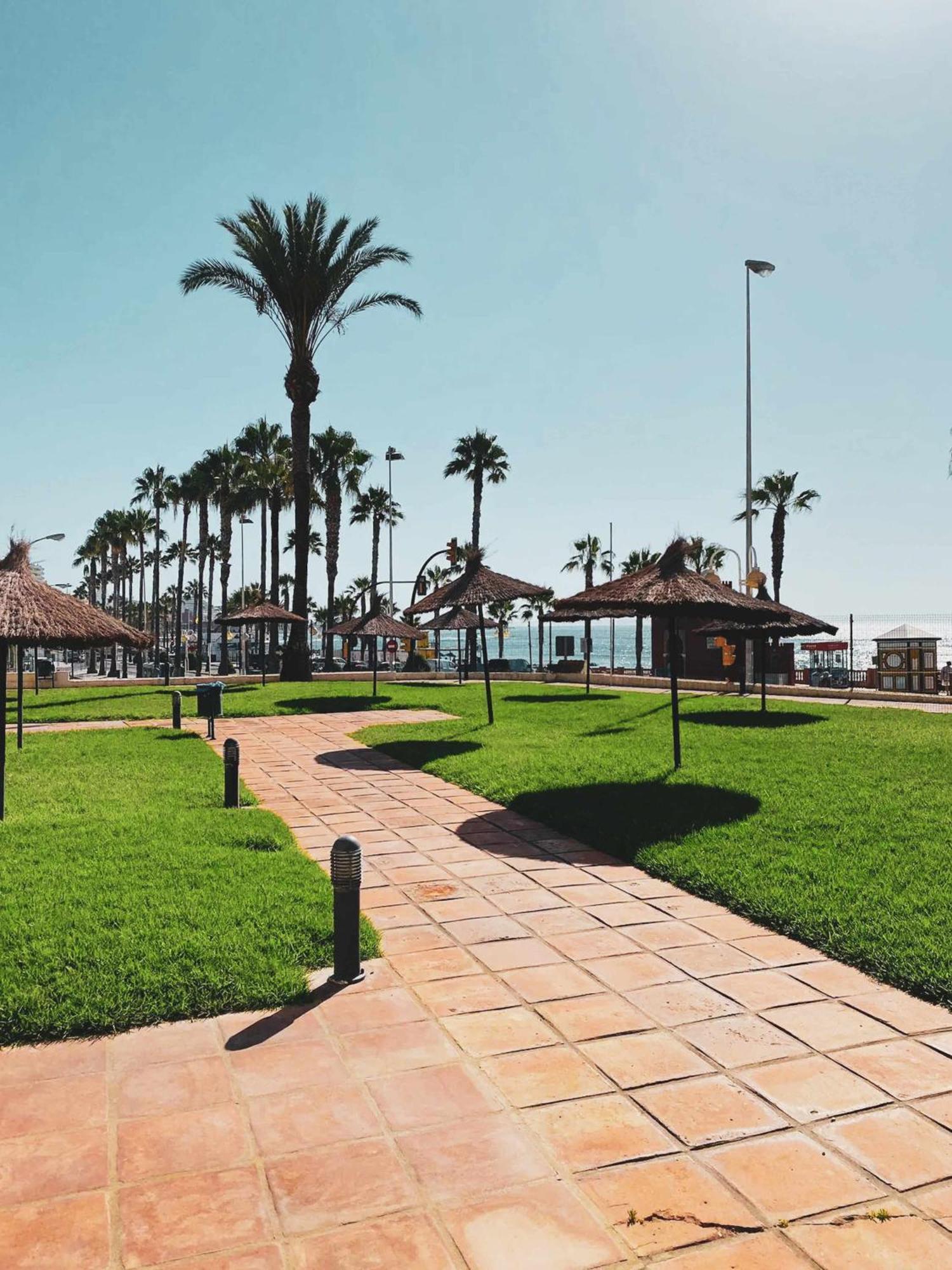 Precioso Apartamento En Primera Linea De Playa Benalmadena Exterior photo
